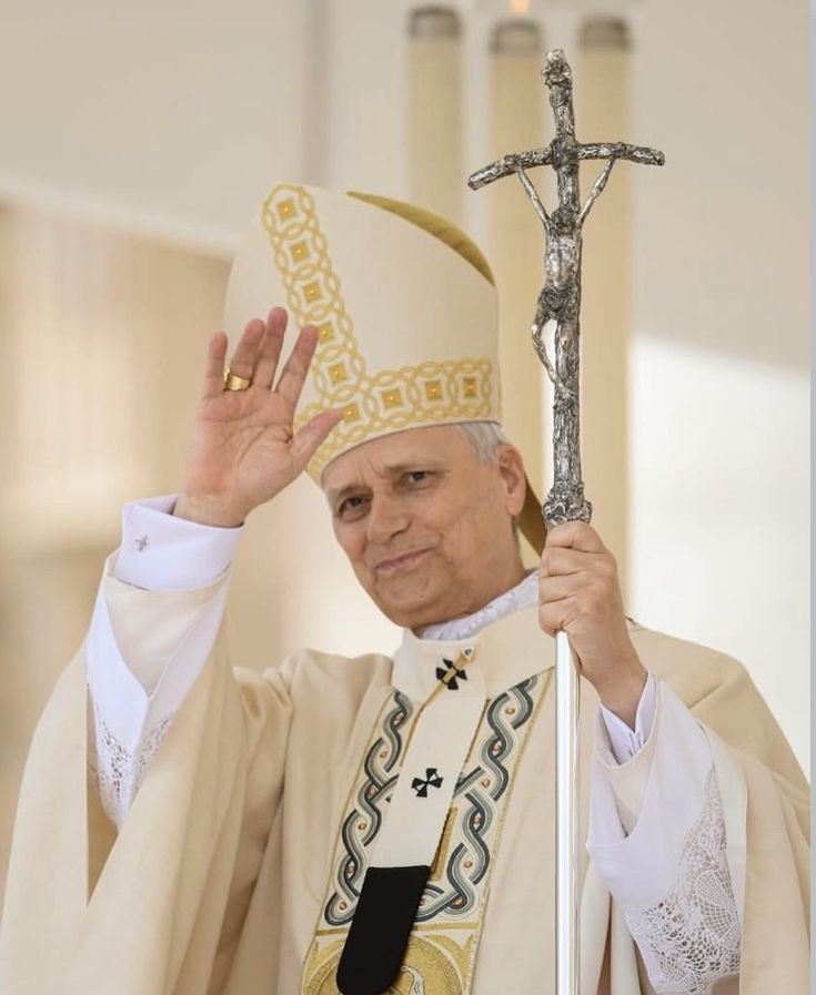 Biografi Paus Leo XIV : Lahir dengan nama Robert Francis Prevost