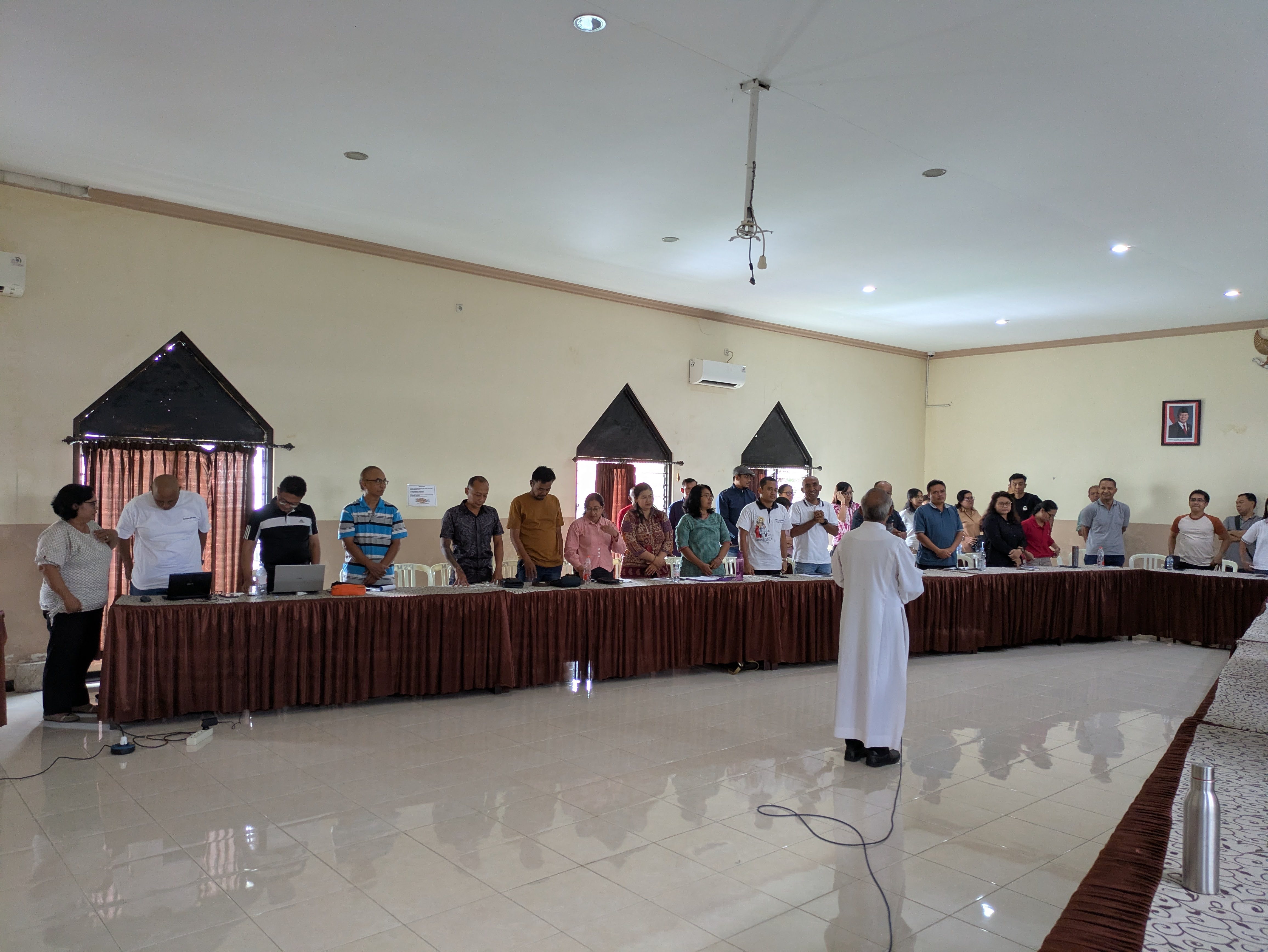 Hidup Sebagai Sakramen: Wajah Kristus dalam Pelayanan Umat